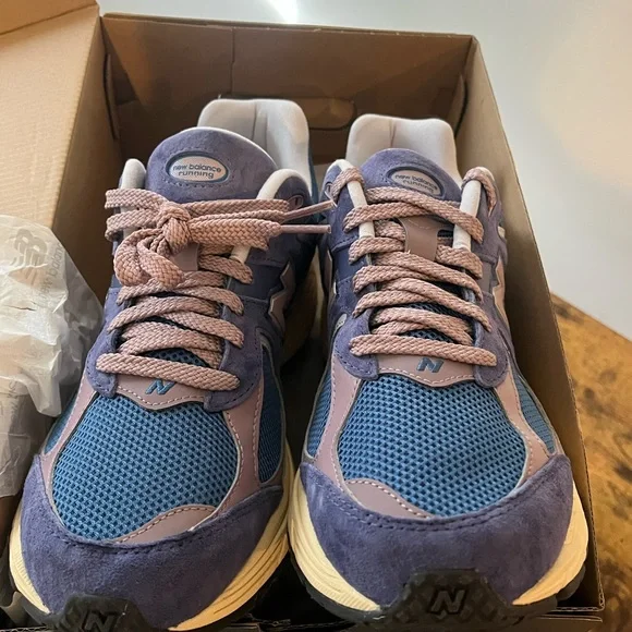 New Balance 2002R - Picture 3 of 4